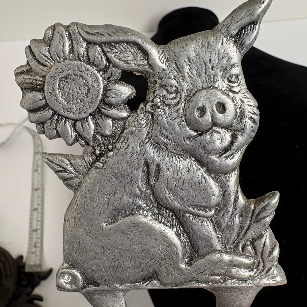 Vintage Carson Pewter Pig with Sunflower Wall Hook